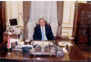 اجتماع اعضاء هيئة تدريس الجامعة برئاسة الاستاذ الدكتور حسام كامل 